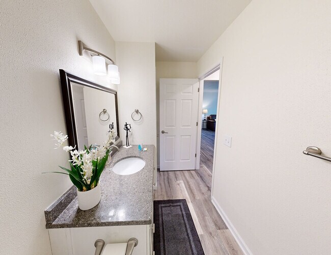 Building Photo - 1639 Green Forest Run