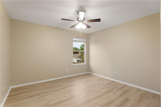 Building Photo - 299 Brandons Way