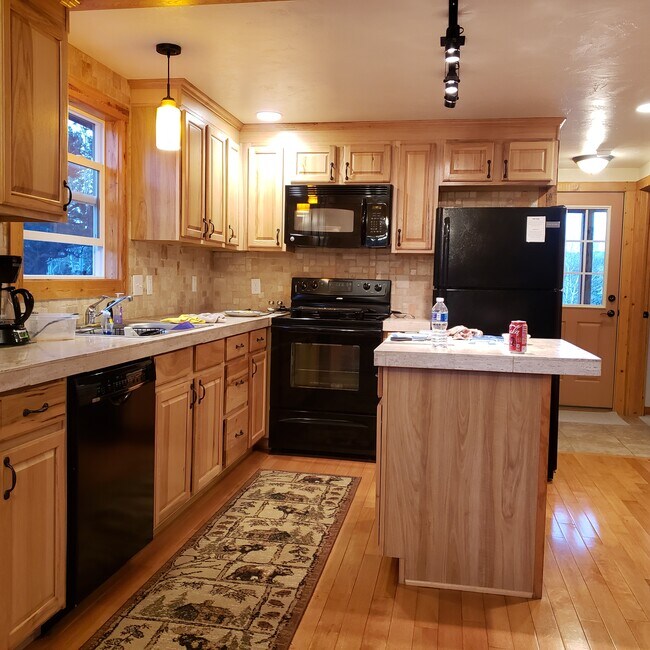 Building Photo - 609 Buffalo Ridge Rd