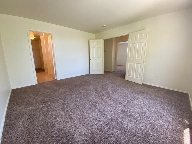 Building Photo - 12360 W Heatherbrae Dr