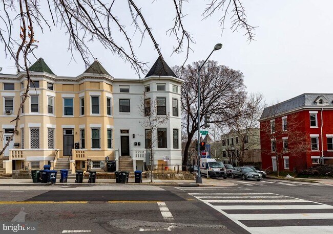 Building Photo - 3001 11th St NW