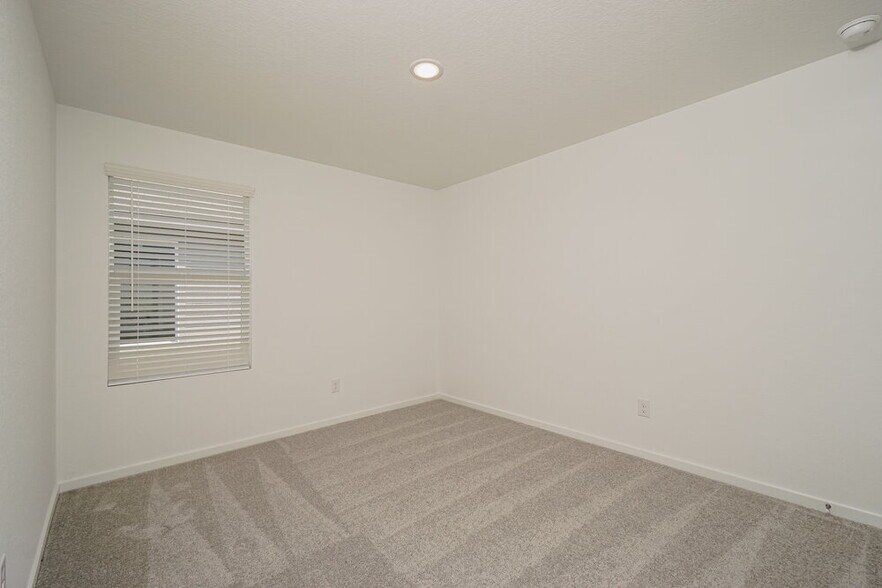 Building Photo - 1858 Musk Rose