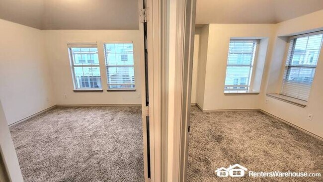 Building Photo - Beautiful Townhome in Euless!!