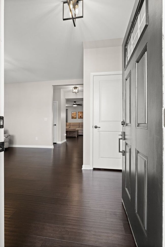 Building Photo - Beautifully Updated 3-Bedroom Home in Fairway Farms with Bonus Room & Fenced Backyard