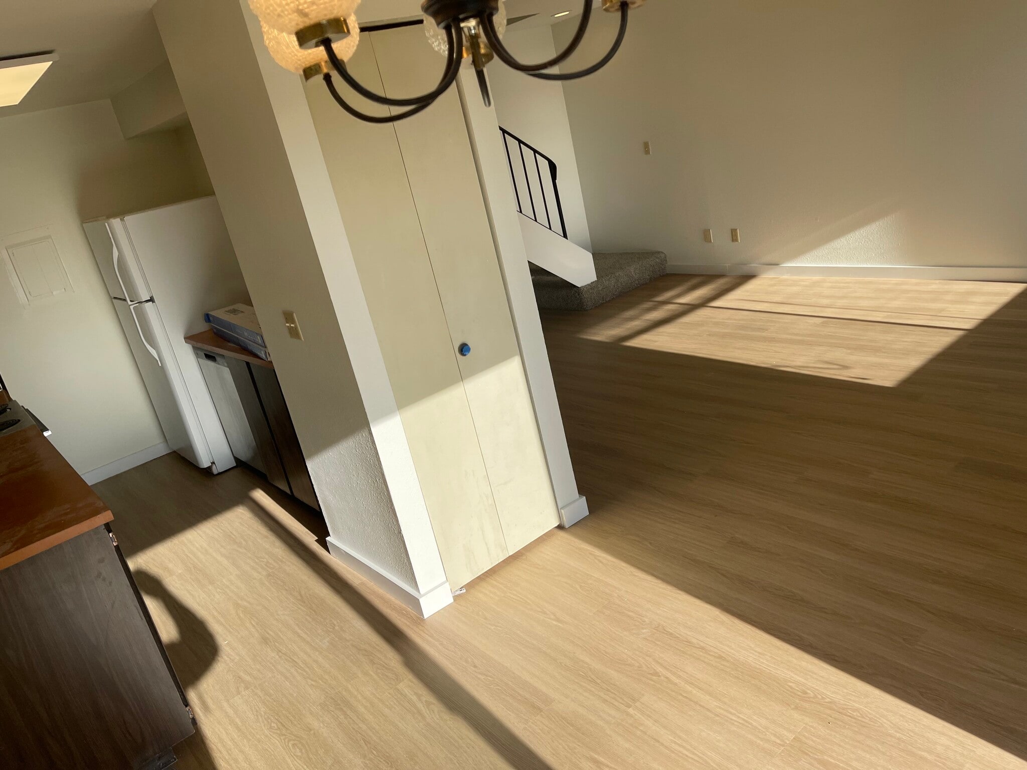 Open concept. Light, bright and airy - 827 Water St