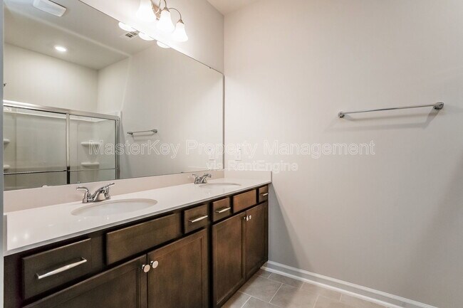 Building Photo - 112 Silver Fir Ln