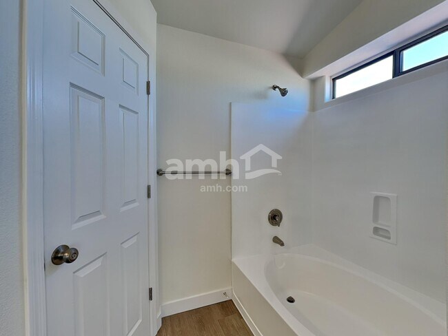 Building Photo - 1286 N 161st Ave