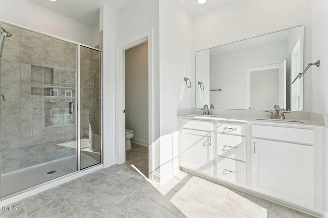 Building Photo - 1508 Village Hall Ln