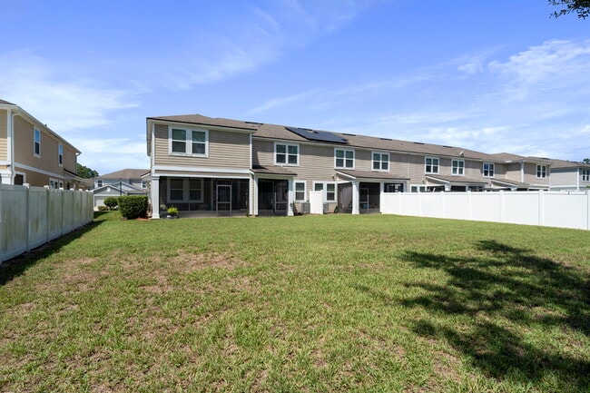 Building Photo - 143 Servia Dr