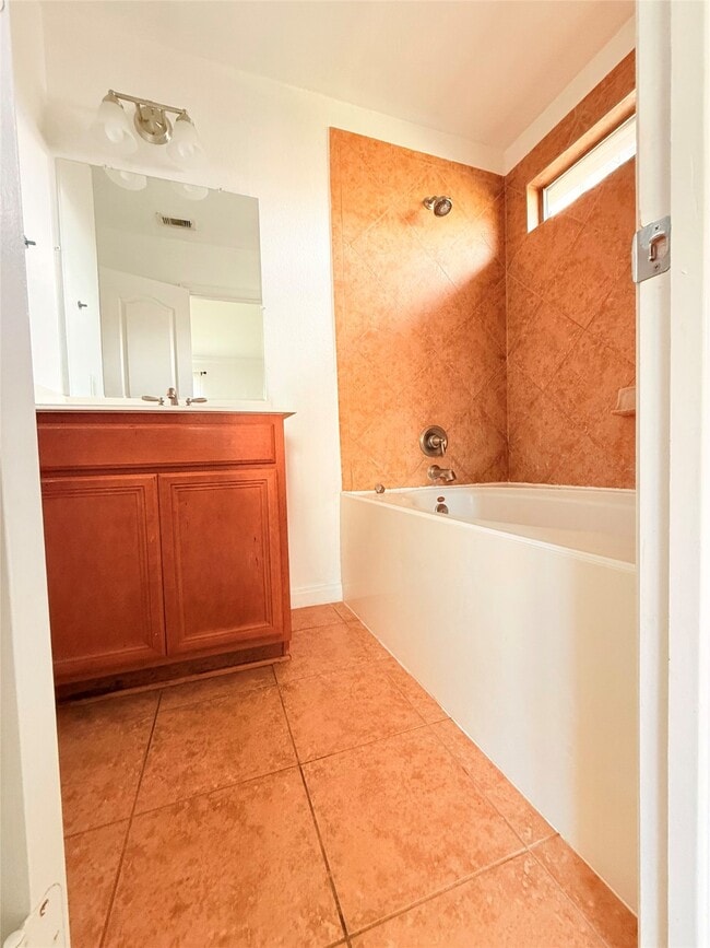 Building Photo - 2918 Beacon Grove St