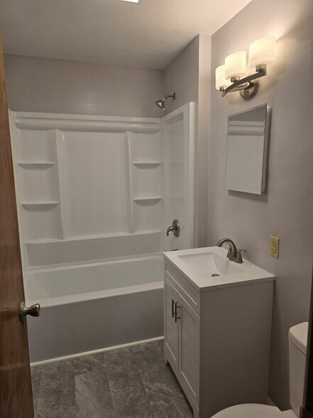 Building Photo - 519 Reed St