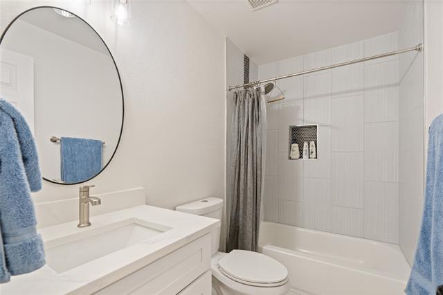 Building Photo - 3204 Blenheim Ct