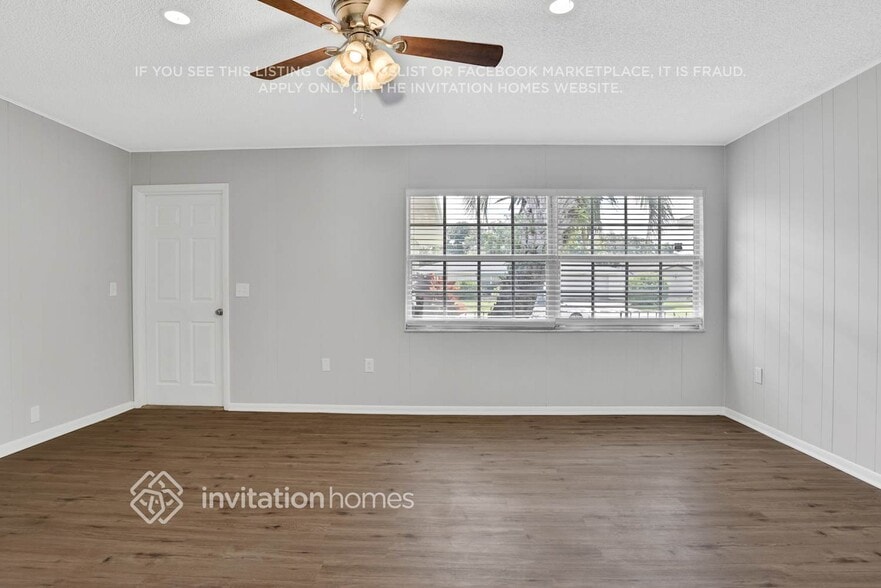 Building Photo - 611 Palomas Ave