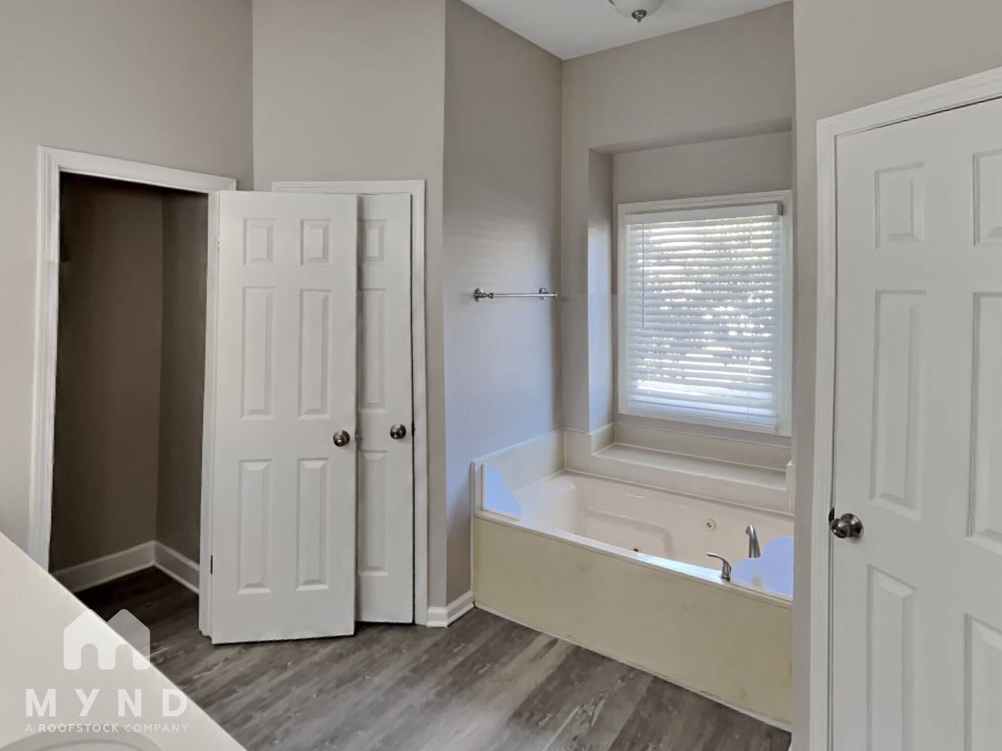 Building Photo - 7755 Antler Cove W