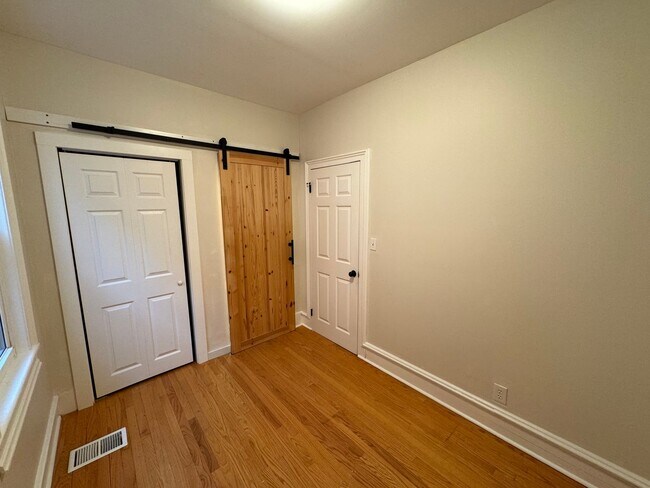 Building Photo - 2469 Professor Ave