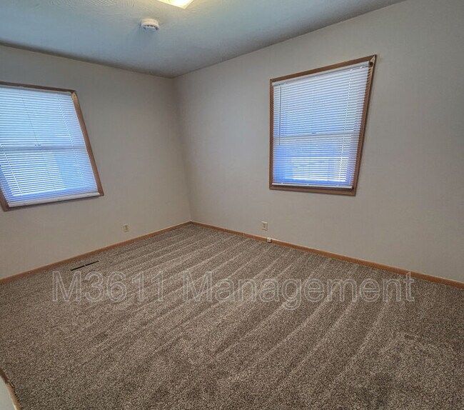 Building Photo - 5313 Leighton Ave