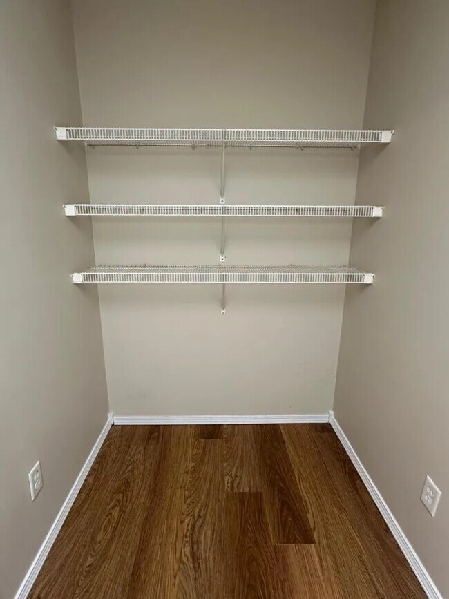 Building Photo - 4434 W Normal St