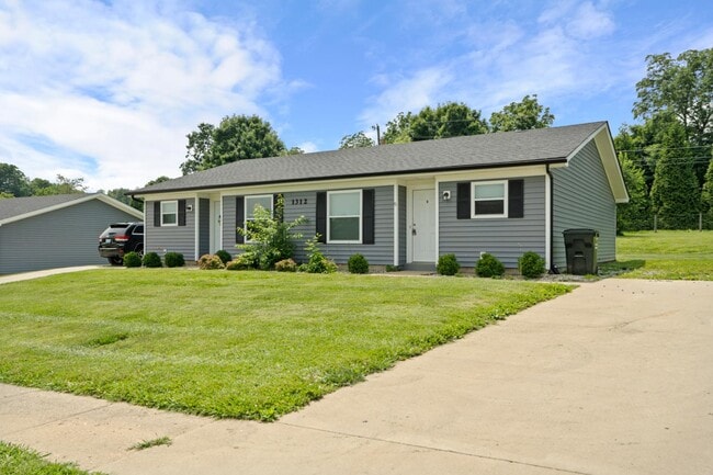 Primary Photo - 1314 Farmingdale Dr