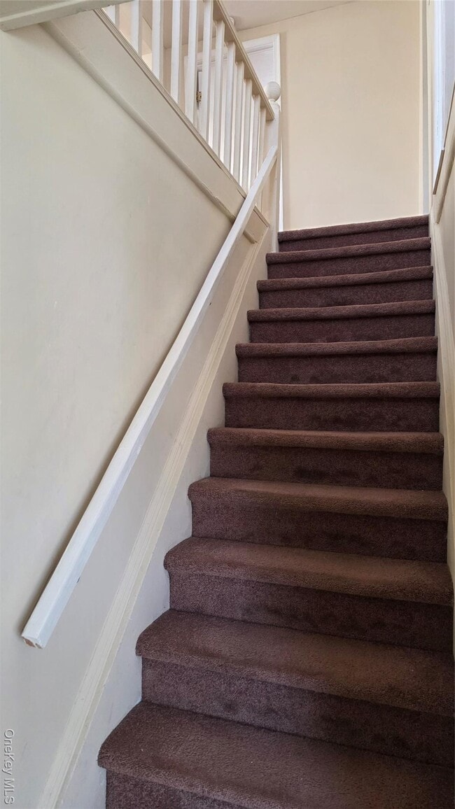 Building Photo - 76 Church St