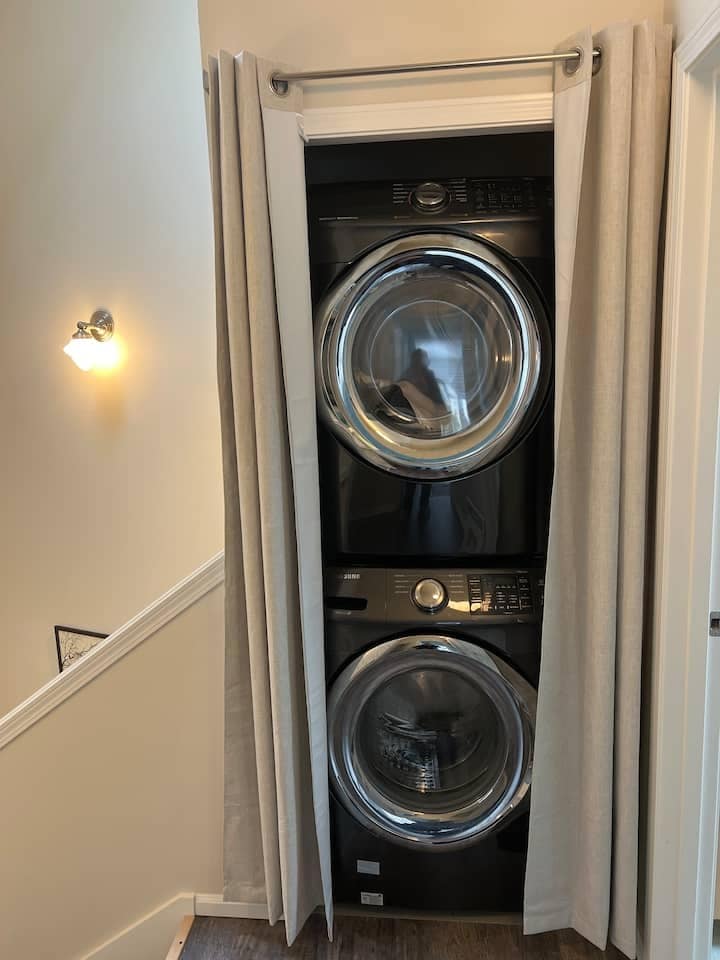 Washer and Dryer - 4135 Chilberg Ave SW