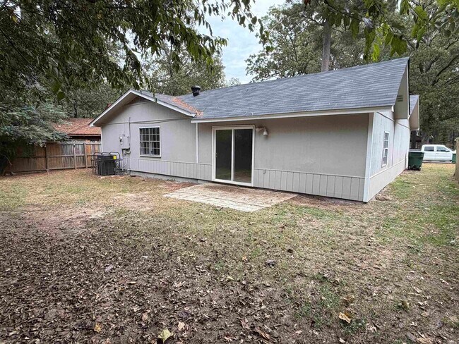 Building Photo - 10002 Stardust Trail