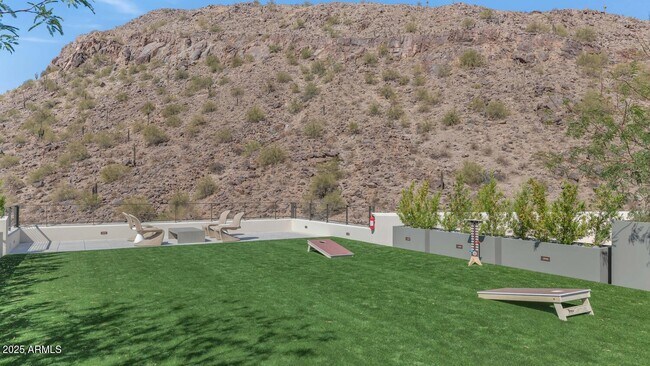 Building Photo - 5000 N Camelback Rdg Dr