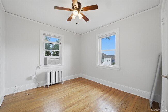 Building Photo - 49 Sylvan Pl