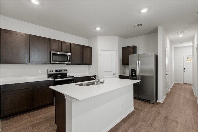 Building Photo - 7016 Vining Dr