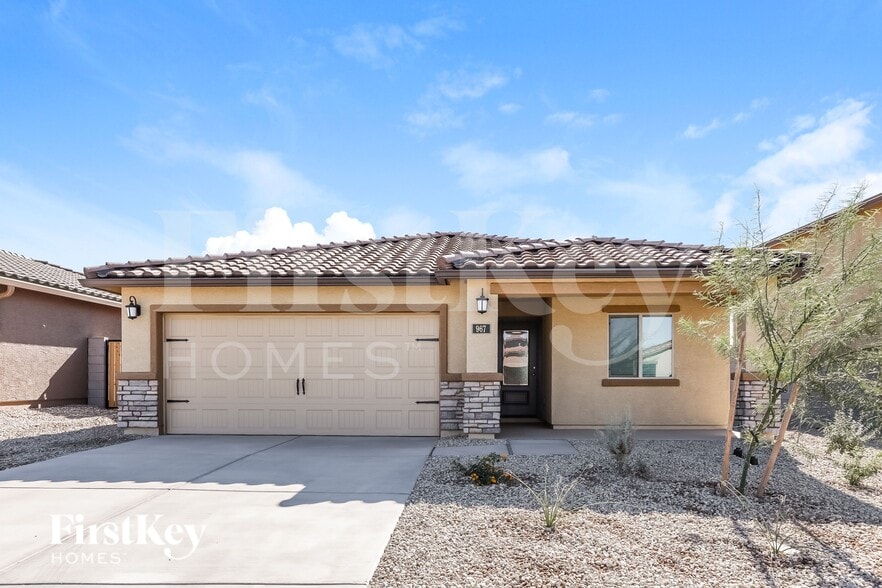 Primary Photo - 967 W 20th St