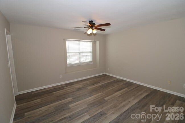 Building Photo - 5878 Prescott Ct