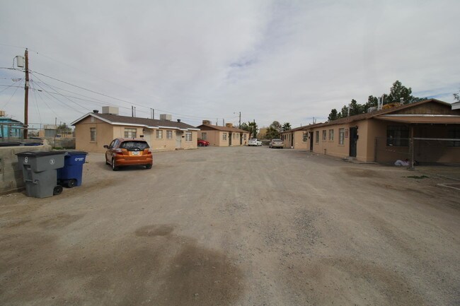 Building Photo - 8903 Old County Dr