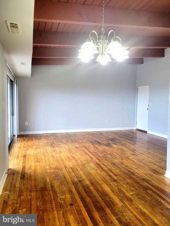 Building Photo - 5532 Karen Elaine Dr