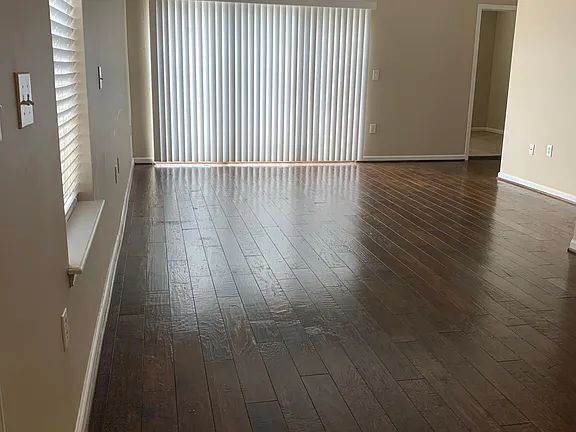 Building Photo - Corner Lot Townhome on Cul-de-sac