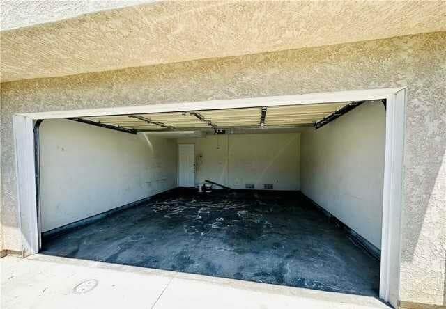 Building Photo - 9218 Elm Vista Dr