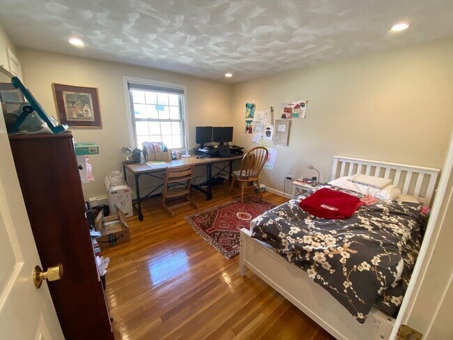 Building Photo - 14 Park Pl