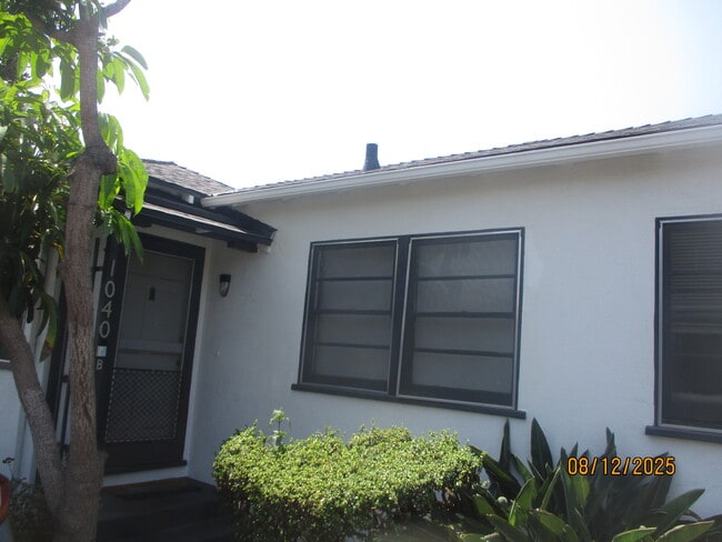 Building Photo - 1040 Ocean Park Blvd