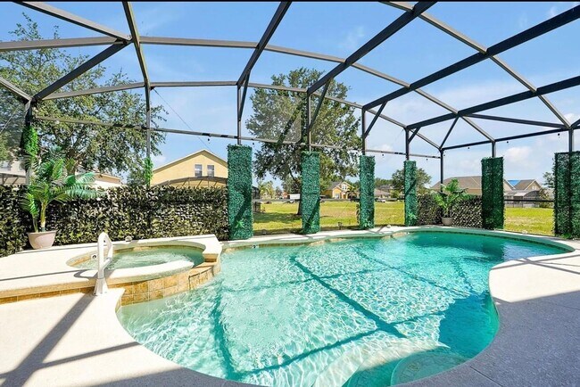Building Photo - Stunning Fully Furnished and Decorated home in Davenport with Private Pool!