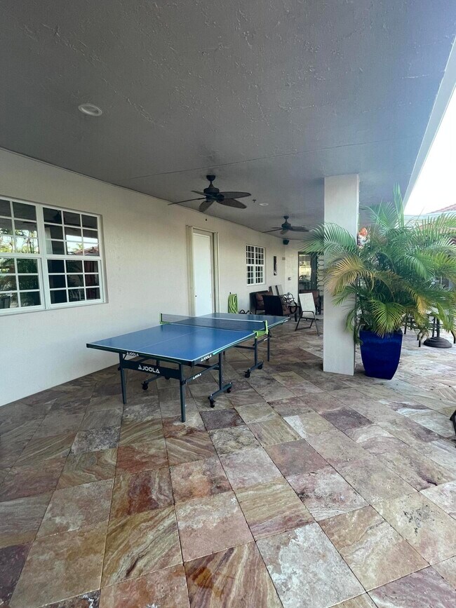 Building Photo - 7936 Laina Ln