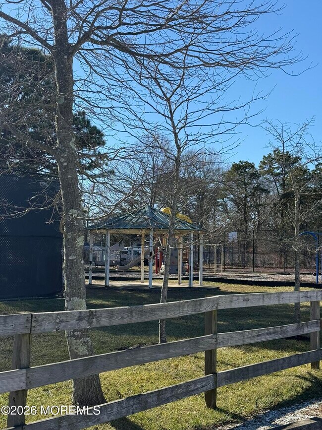 Building Photo - 115 Bay Pkwy