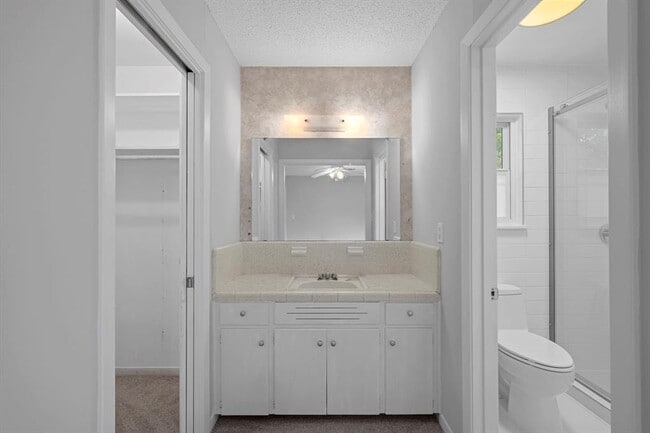 Building Photo - 3100 Whiteway Dr