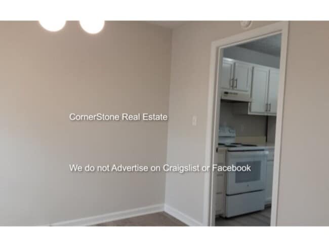 Building Photo - 6701 Pin Oak Ln