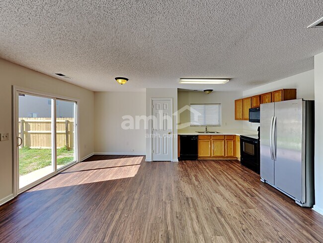 Building Photo - 441 Tribune Dr