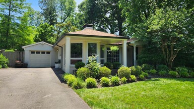 Building Photo - Rare Opportunity In Belle Haven Neighborhood - Yard Work Included in Rent
