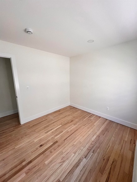 Building Photo - 72 69th St