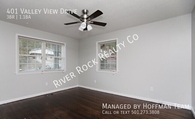 Building Photo - 401 Valley View Dr