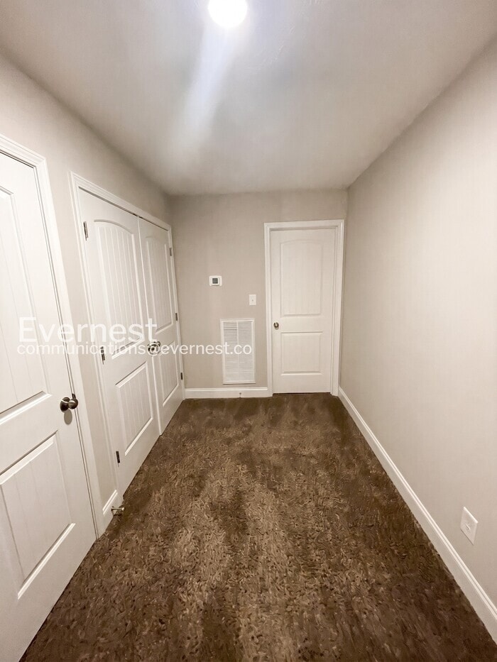 Building Photo - 1000 Henry Pl Blvd