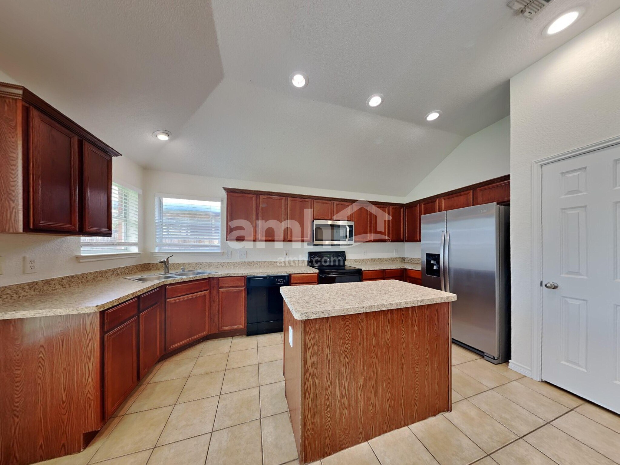Building Photo - 9308 Marilyn Ct