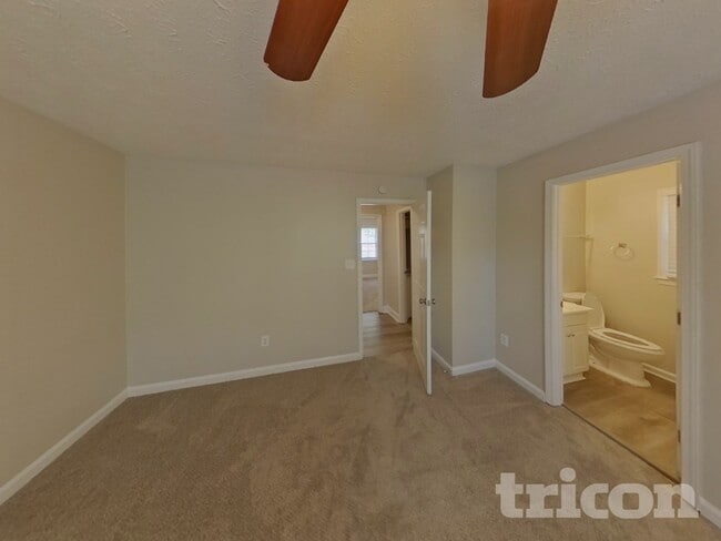 Building Photo - 148 Springvalley Cir