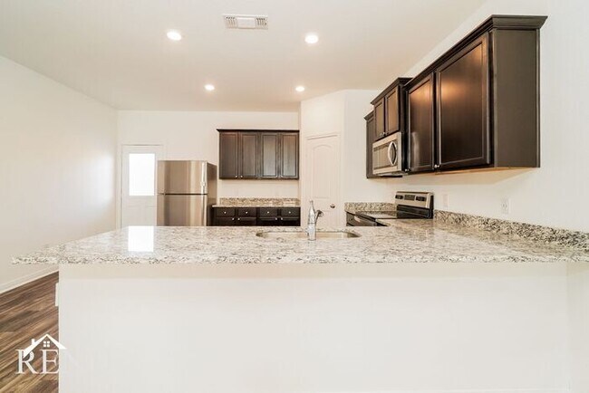 Building Photo - Coming Soon!