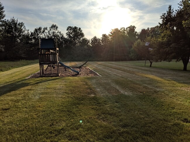 Building Photo - 1766 Hasler Lake Rd